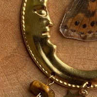 Златисти обеци с луни