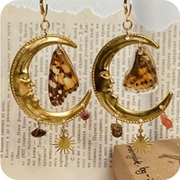 Златисти обеци с луни