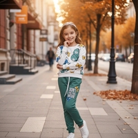 Комплект с триконечна вата с пеперуди