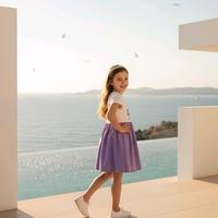 Рокля с цвете в лилаво