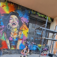 Рисунка върху фасада на къща