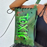 Дамска чанта ,,Toxic ,, естествена кожа