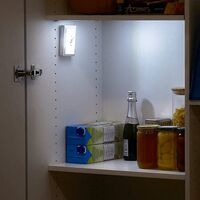 НЕМСКИ Комплект ярки LED лампи на батерии, Подходящи за всяко помещение, 2 броя + ЛЕД ФЕНЕР