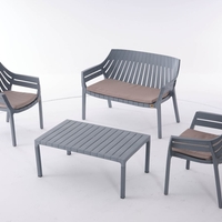 НЕМСКИ Градински Сет Hilton От 4 части в пет налични цвята + ЛЕД ФЕНЕР