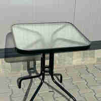 НЕМСКА Квадратна Градинска Маса Със Стъкло + 2 Стола + ЛЕД ФЕНЕР