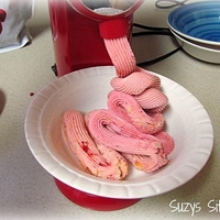 НЕМСКИ Машина За здравословен домашен сладолед Swirlio, Червен + ЛЕД ФЕНЕР