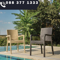 НЕМСКИ Градински Комплект-Маса И 6 Овални Стола В 5 Цвята + ЛЕД ФЕНЕР