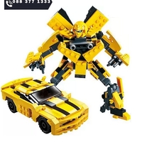 НЕМСКА Конструктор Gudi Transform Series 8711, Спортна кола, 238 части + ЛЕД ФЕНЕР