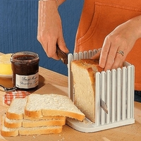 НЕМСКА Стойка за рязане на хляб + ЛЕД ФЕНЕР