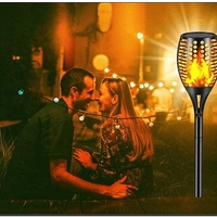 НЕМСКИ Комплект LED соларни лампи, Тип факли с пламъчен ефект, 4 броя + ЛЕД ФЕНЕР