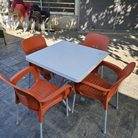 НЕМСКИ Комплект Маса С 4 Стола EYFELs + Подарък ЛЕД ФЕНЕР