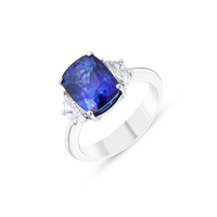 6.32 ct Ring with sapphire and diamonds