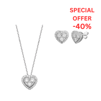 0.72 ct Set with diamonds