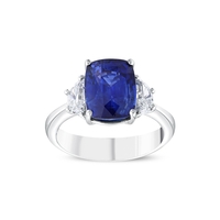 6.32 ct Ring with sapphire and diamonds