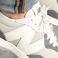 NEW BALANCE 327