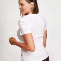 PUMA ESS SMALL LOGO TEE