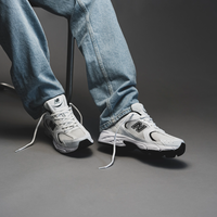 NEW BALANCE 530