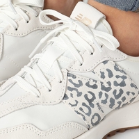NEW BALANCE 327