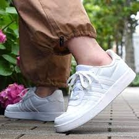 ADIDAS BREKNET 2.0
