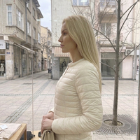 Дамско яке с перли в цвят Шампанско