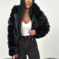 Дамско късо палто с качулка