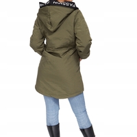 Асиметрично преходно яке в цвят маслина