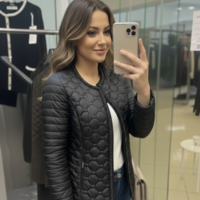 Пролетно яке с перли в черно