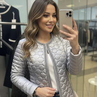 Пролетно яке с перли в сребристо