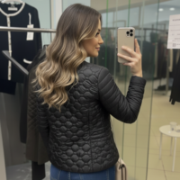 Пролетно яке с перли в черно