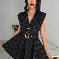 Елегантен гащеризон с камъни