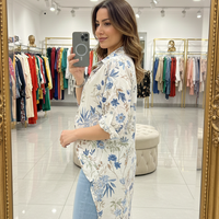 Дамска туника - риза с флорален принт, изработена от вискоза