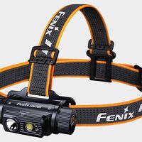 Челник FENIX HM70R LED