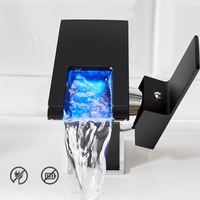 LED Смесител за мивка за баня