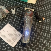 Машинка за подстригване с Дигитален дисплей ,и Li-ion батерия модел ML808