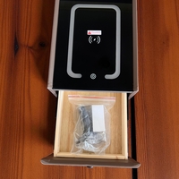 Смарт нощен шкаф с безжично зареждане, стерео тонколона, USB А & USB C порт и LED осветление (Цвят: Кафяв), Модел: 826