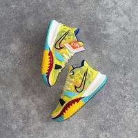Nike Kyrie 7 