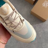 On Running Cloudsolo LOEWE “Sand Turquoise”