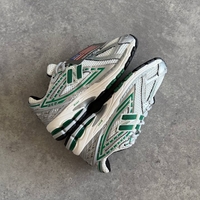 New Balance 1906R “Silver Green”