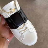 Valentino Garavani Rockstud Untitled Sneaker 