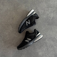 New Balance Made in USA 990v5 Black