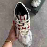 New Balance 1906R “Silver Red”