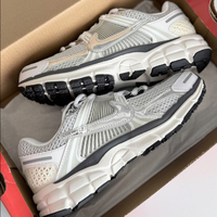 Nike Zoom Vomero 5 