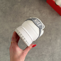 Dunk Low “White Grey”
