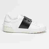 Valentino Garavani Rockstud Untitled Sneaker 