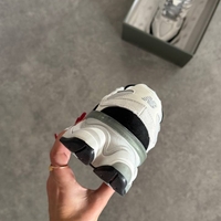 New Balance 9060 “Grey Jet Black”