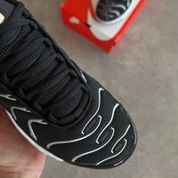 Nike Air Max Plus “Black / Dark Grey / Hyper Crimson”