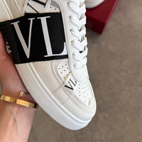 Valentino Garavani VL7N Signature Sneaker