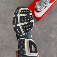 Nike V2K RUN 