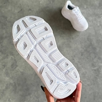 Hoka Bondi “Triple White”