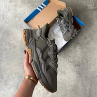 Adidas Ozweego “Raw Khaki”